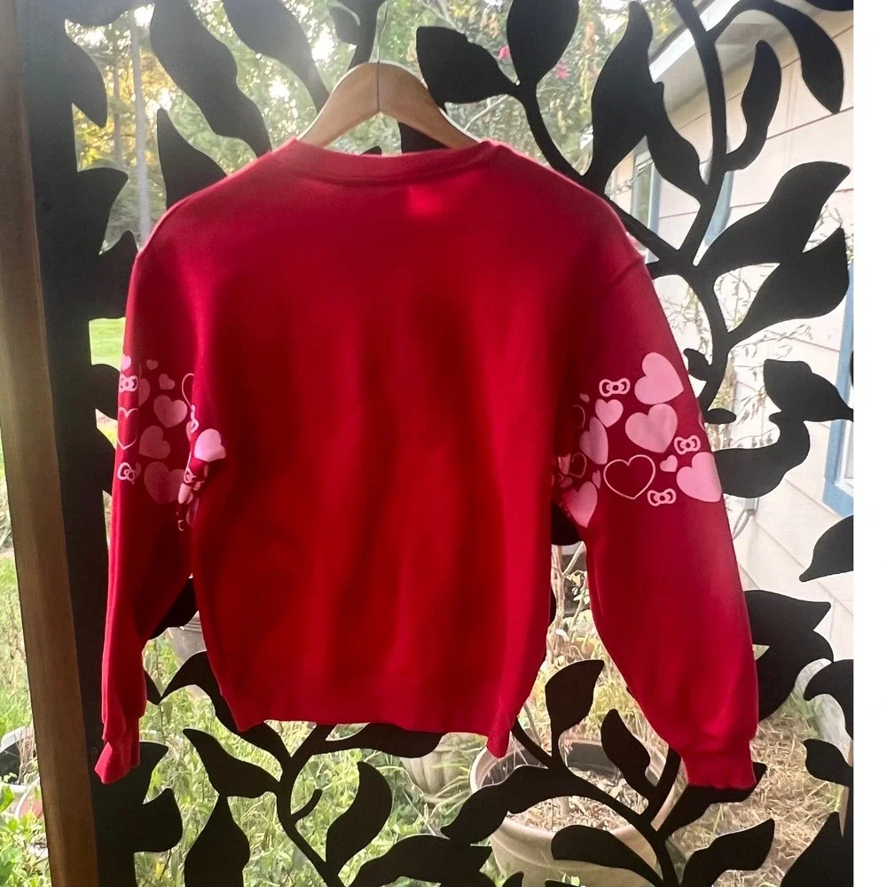Hello Kitty and Friends Sanrio Red Heart Graphic Sweatshirt XXS SIL-34452
